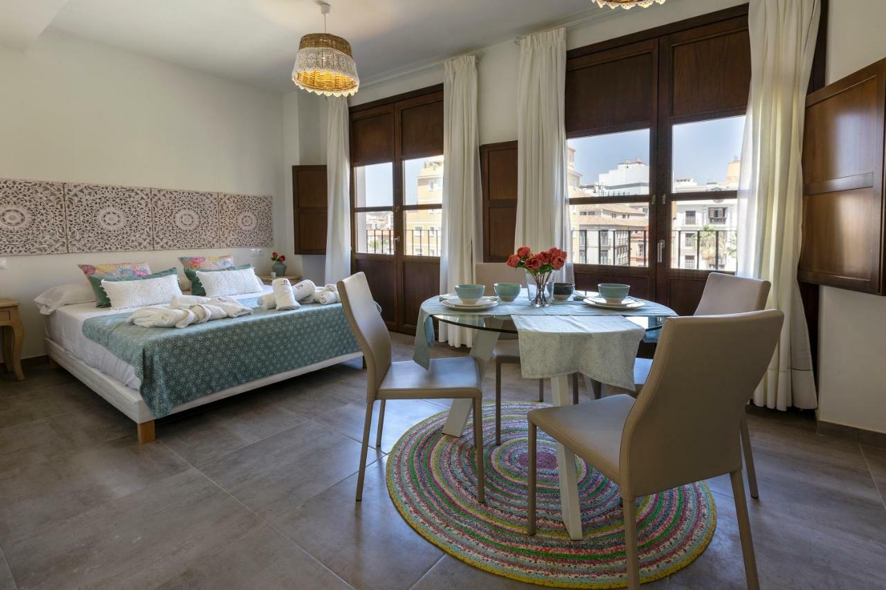 Apartamentos El Marques Málaga Exterior foto