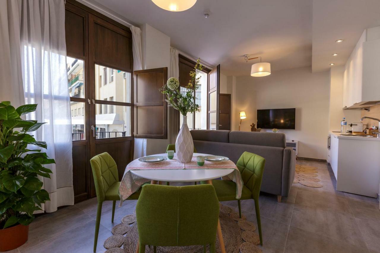 Apartamentos El Marques Málaga Exterior foto